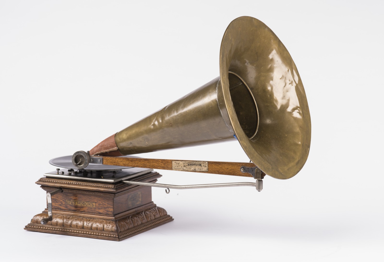 Gramofon marki Victor, ok. 1900 (kolekcja Jerzego Gogacza)