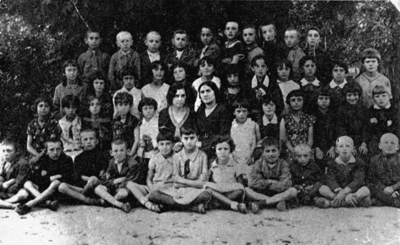 Zdjęcie dawnych żydowskich mieszkańców Jedwabnego (1)