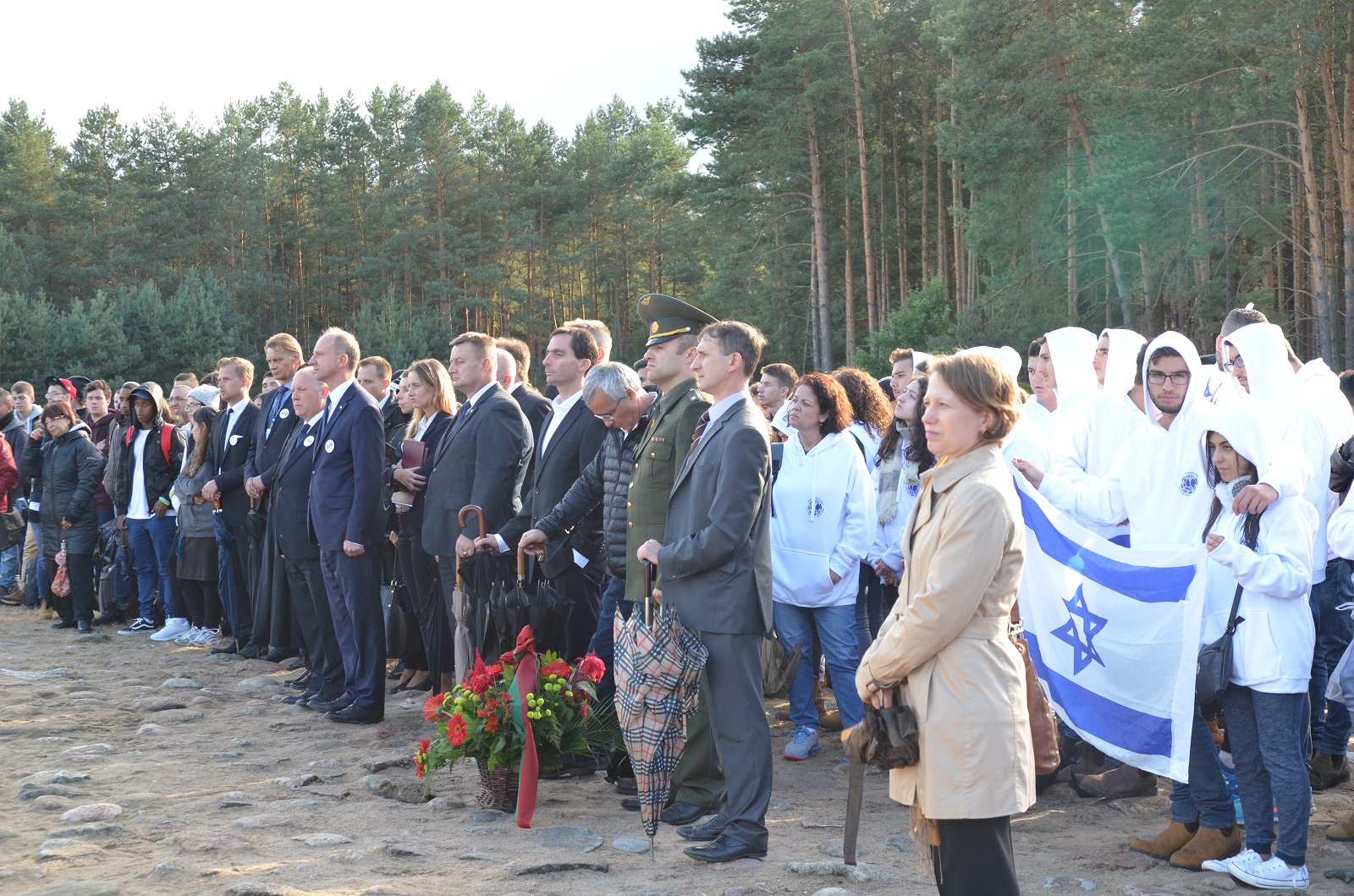 Jesteśmy razem - pamięci ofiar pomordowanych w Treblince. Delegacja i grupa młodzieży z Izraela.