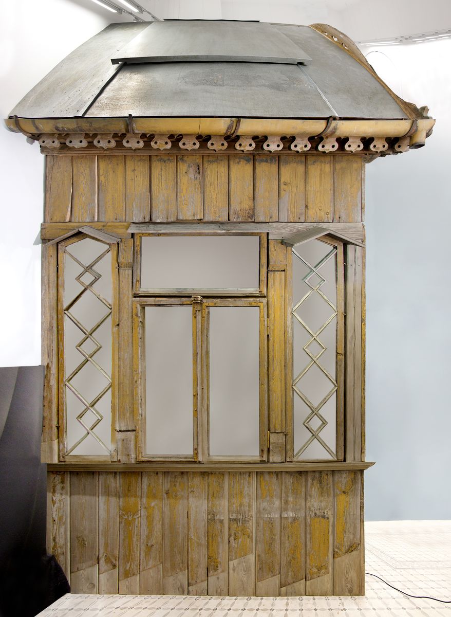 Drewniana kuczka - szałas budowany w święto Sukkot.