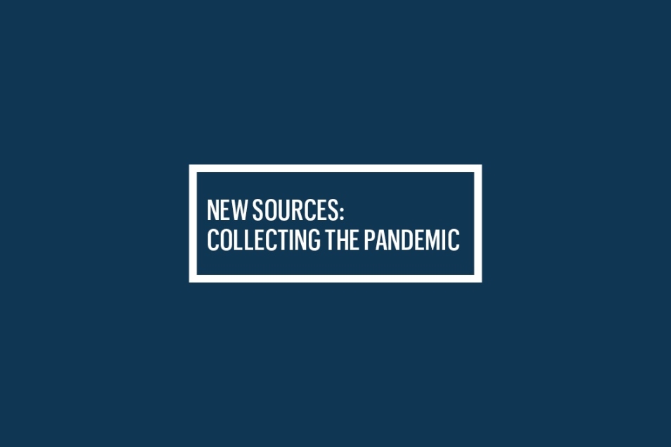 Grafika ilustracyjna. Napis na granatowym tle: New Sources Collecting the Pandemic