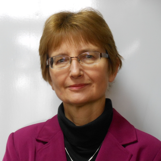 Na obrazie widzimy zdjęcie Moniki Adamczyk-Garbowskiej