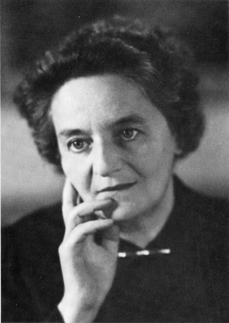 Czarno-biały portret Heleny Deutsch.