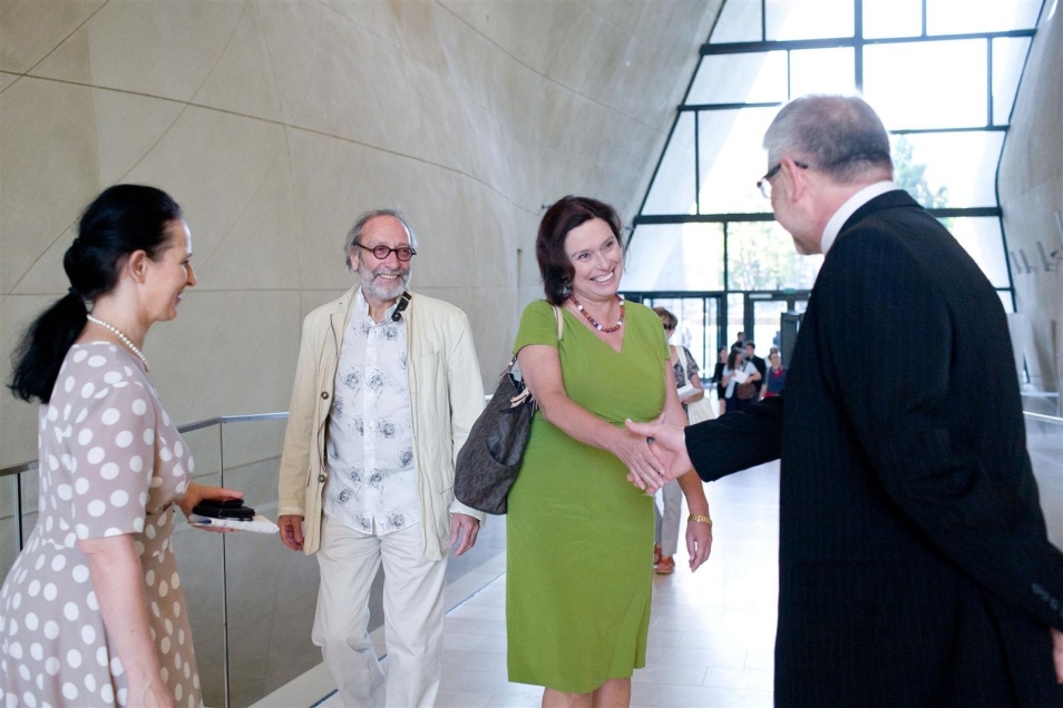 Małgorzata Kidawa-Błońska w holu głównym Muzeum POLIN