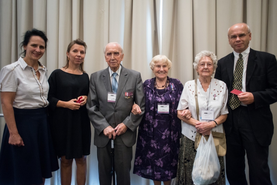 2018 rok - uroczystość wręczenia Dyrekcji Muzeum Polin honorowych tytułów Sprawiedliwych wśród Narodów Świata