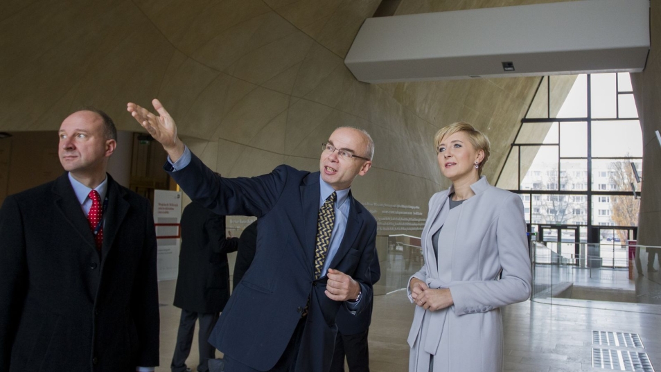 Dariusz Stola i Agata Duda w Muzeum POLIN.