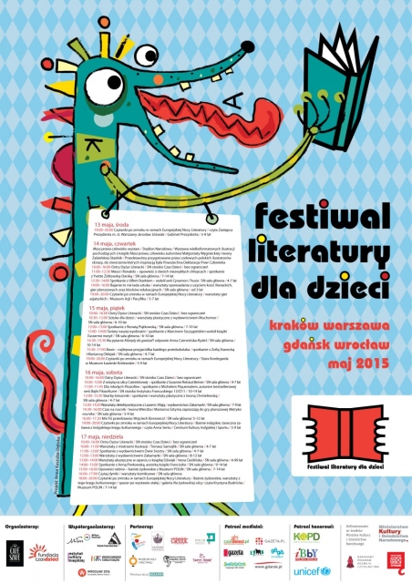 Plakat przedstawia smoka trzymającego książkę. Obok umieszczony jest napis: festiwal literatury dla dzieci.