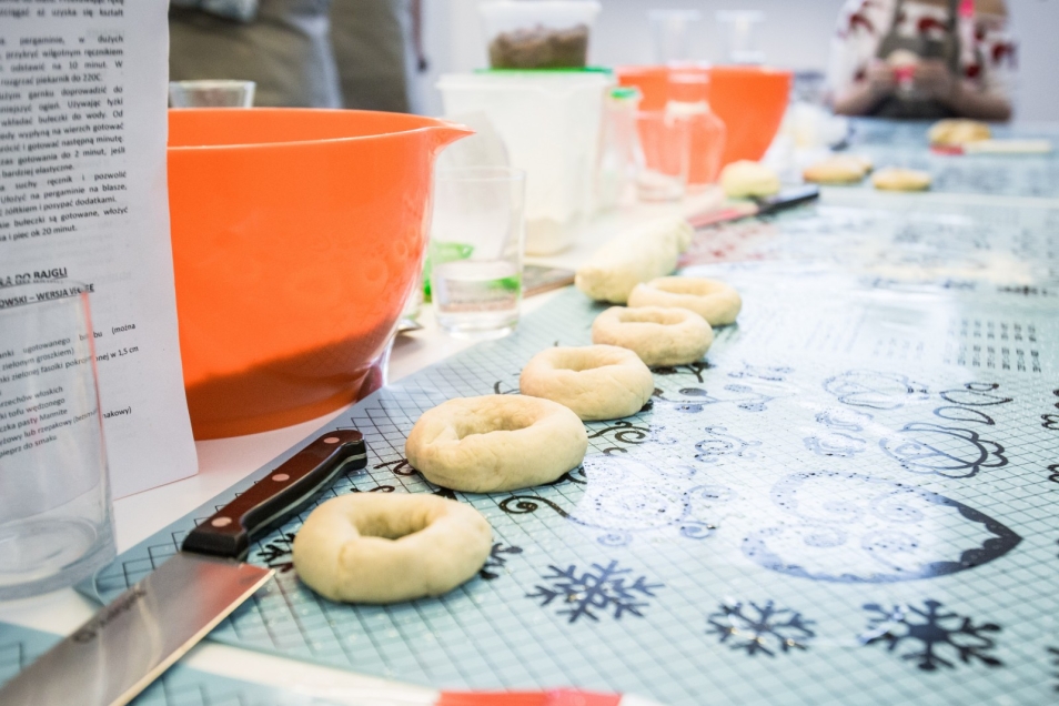 warsztaty kulinarne, wypieki żydowskie, bajgle, rugelachy, Menora Info, Muzeum POLIN