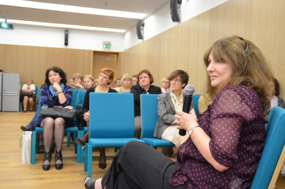 Uczestniczki konferencji na sali wykładowej