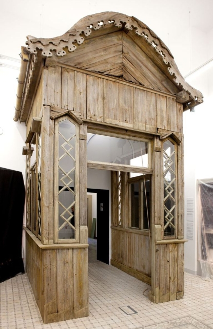 Kuczka - szałas budowany w święto Sukkot, także altanka lub drewniany ganek przy bożnicy, służący do obchodów tego święta.