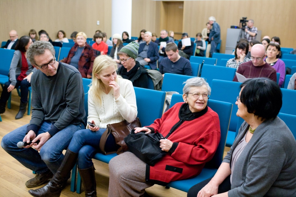 Uczestnicy spotkania z cyklu „Uwierzyć w muzeum?”.