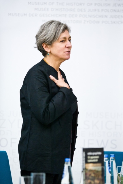 Hanka Grupińska na spotkaniu autorskim w 2013 r.