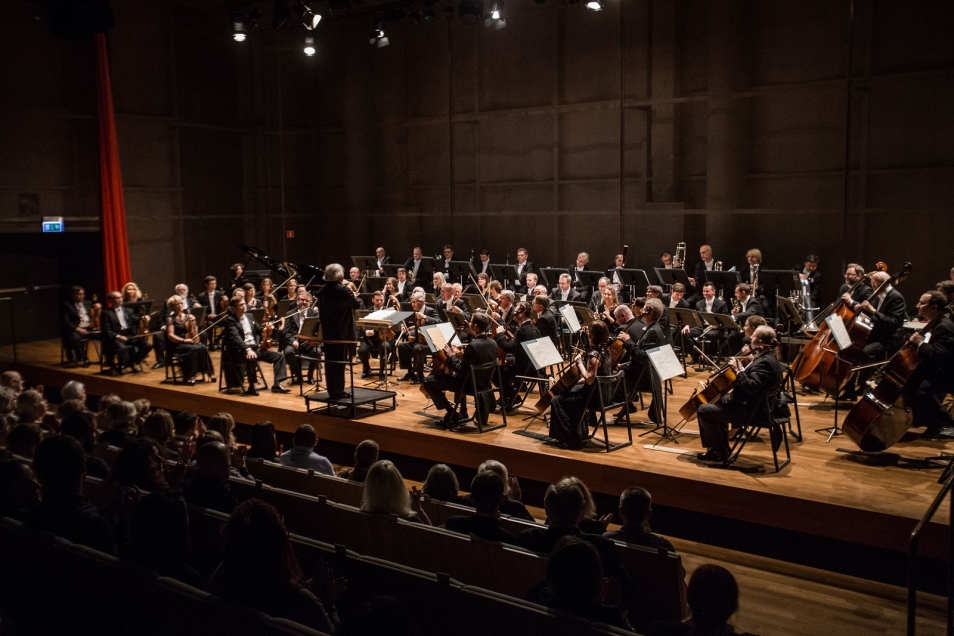 Orkiestra Sinfonia Varsovia pod batutą Jerzego Maksymiuka