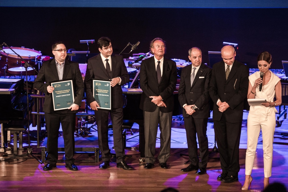 Laureaci na scenie podczas gali Nagroda POLIN 2016.