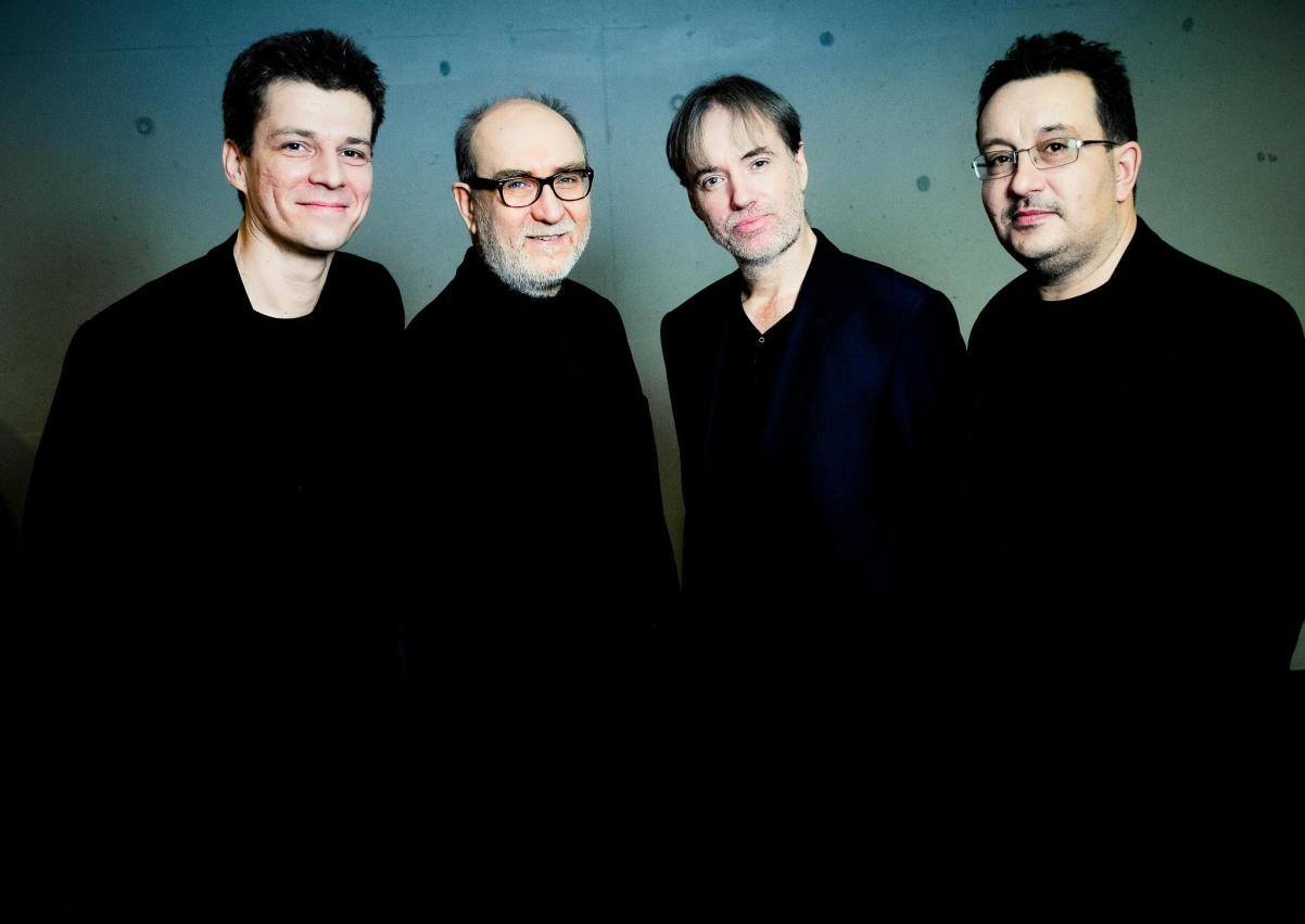 Kwartet Śląski - czterej mężczyźni w czerni.
